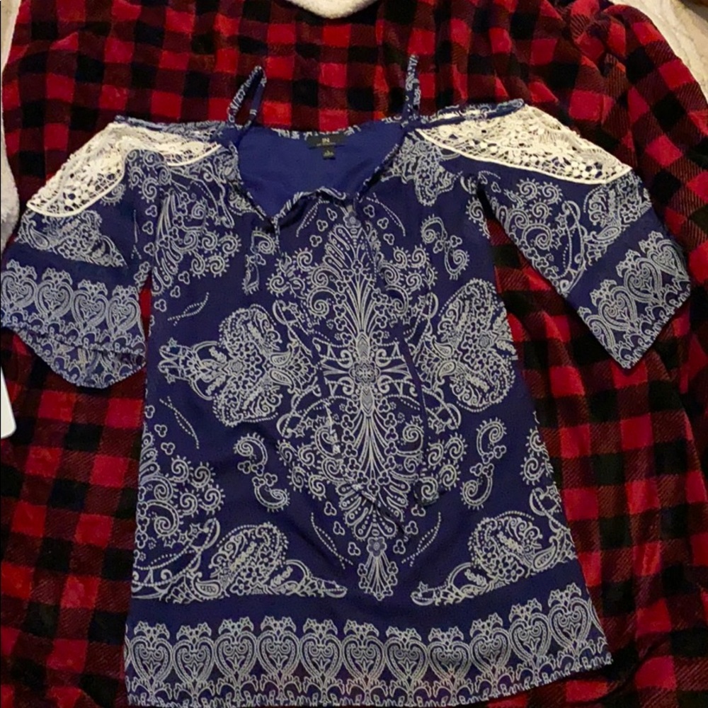 Brand New blue pattern cold shoulder shift dress